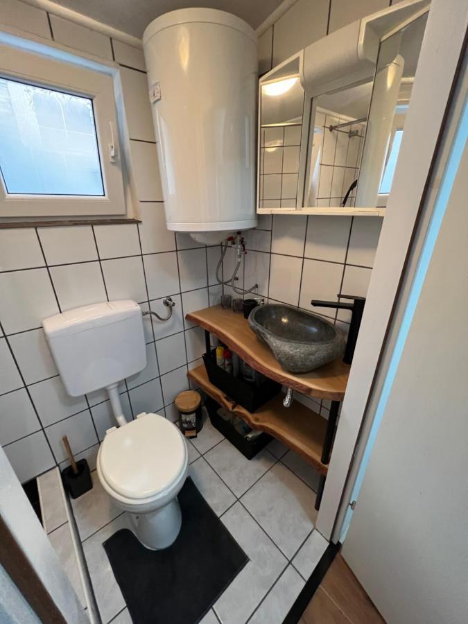 Apartment Mona Vir Buitenkant foto